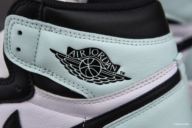 HYPE 1 Igloo High Jordan Retro 861428-100 0706